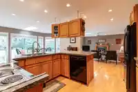 2765 171 STREET - thumbnail 9