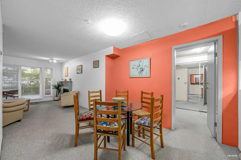 101 1924 COMOX STREET - photo 4 of 25