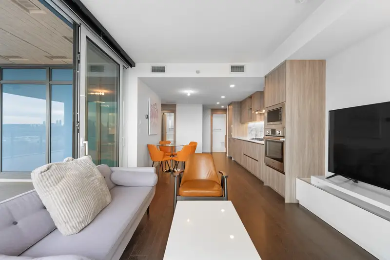 2402 4890 LOUGHEED HIGHWAY - photo 4 of 25