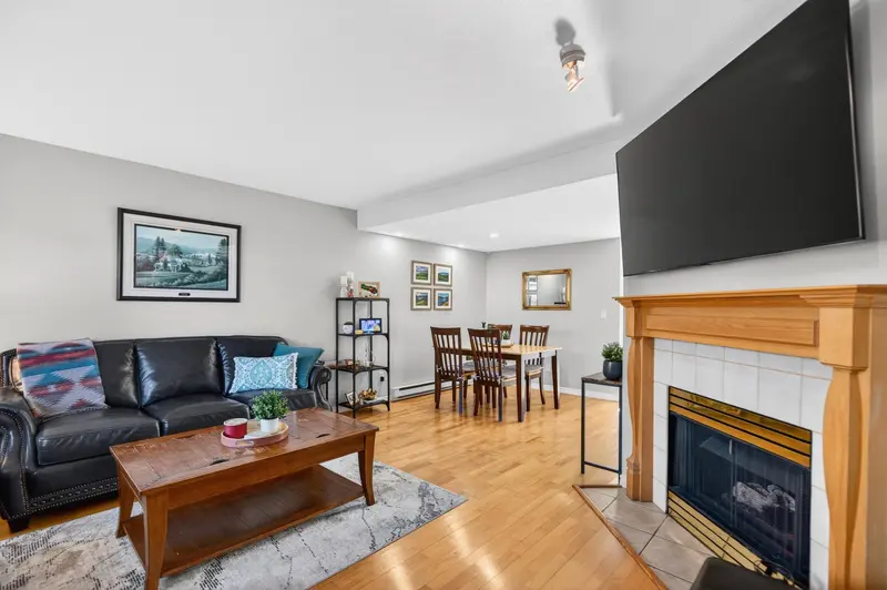 67 11588 232 STREET - photo 2 of 25