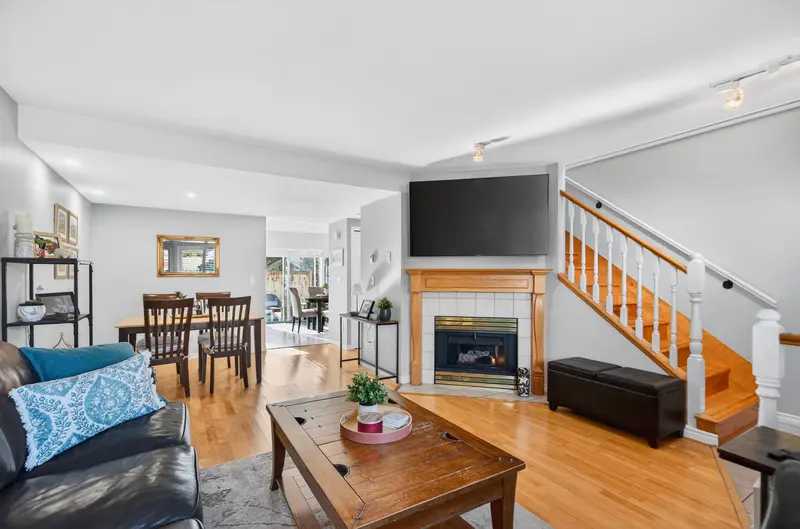 67 11588 232 STREET - photo 3 of 25