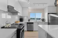 404 15785 CROYDON DRIVE - thumbnail 11