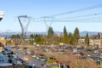 404 15785 CROYDON DRIVE - thumbnail 32