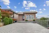 15080 BEACHVIEW AVENUE - thumbnail 1
