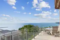 15080 BEACHVIEW AVENUE - thumbnail 6