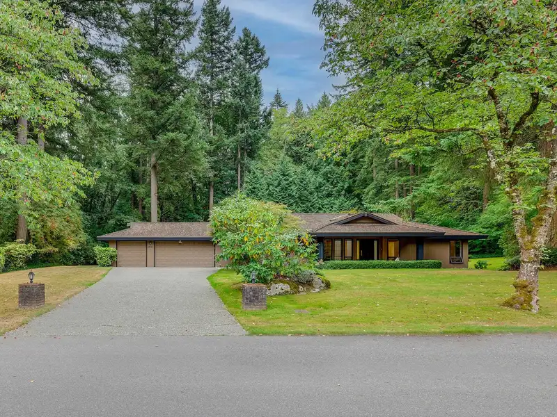 2910 CHANTRELL PLACE - photo 1 of 25