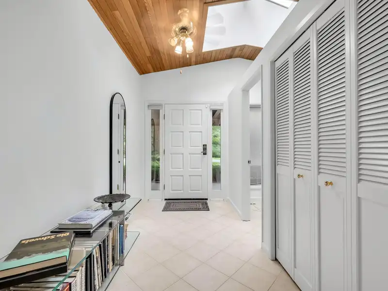 2910 CHANTRELL PLACE - photo 3 of 25