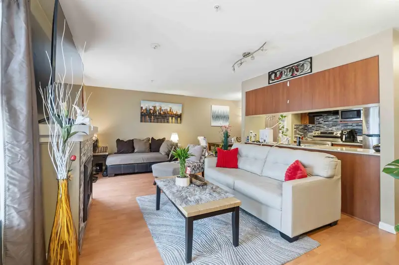 16 188 SIXTH STREET - photo 4 of 25