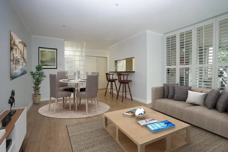 4 8430 JELLICOE STREET - photo 4 of 18