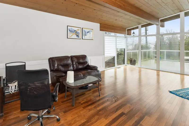 11875 99A AVENUE - photo 4 of 25