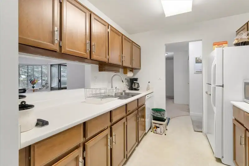 206 1355 WINTER STREET - photo 3 of 22