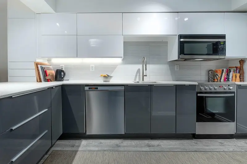 102 3981 FRASER STREET - photo 1 of 18