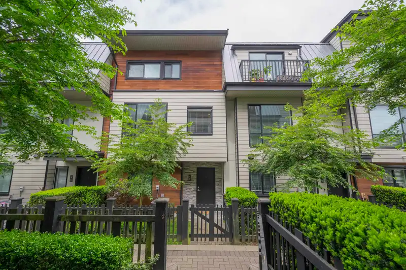 40 15688 28 AVENUE - photo 1 of 40