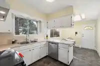 13645 BLACKBURN AVENUE - thumbnail 18