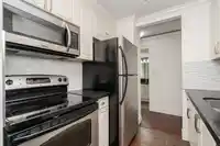8 1850 E SOUTHMERE CRESCENT - thumbnail 1
