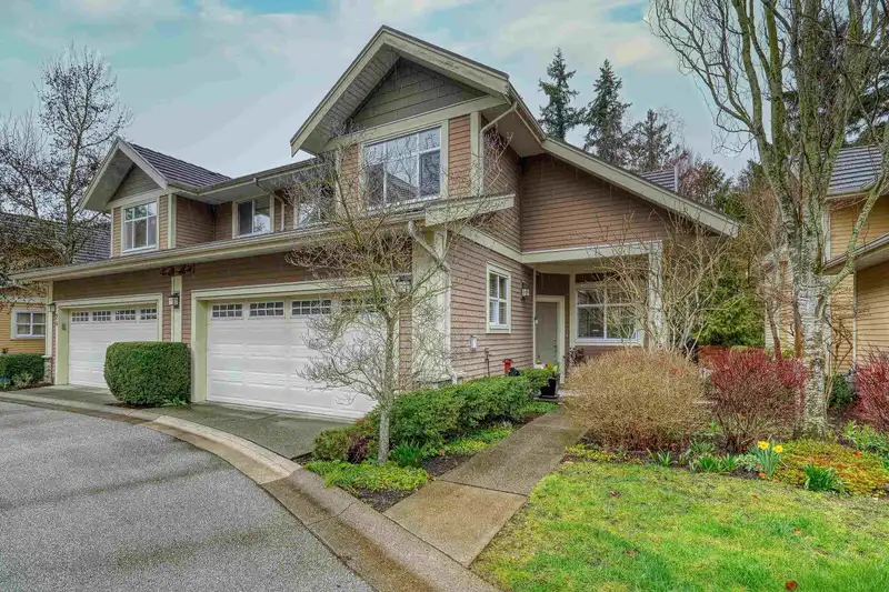 25 15237 36 AVENUE - photo 1 of 37