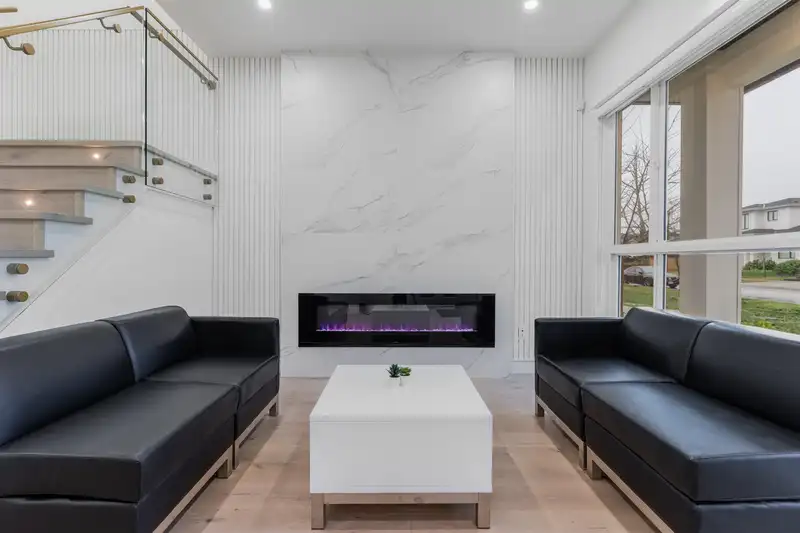 16790 20A AVENUE - photo 3 of 39