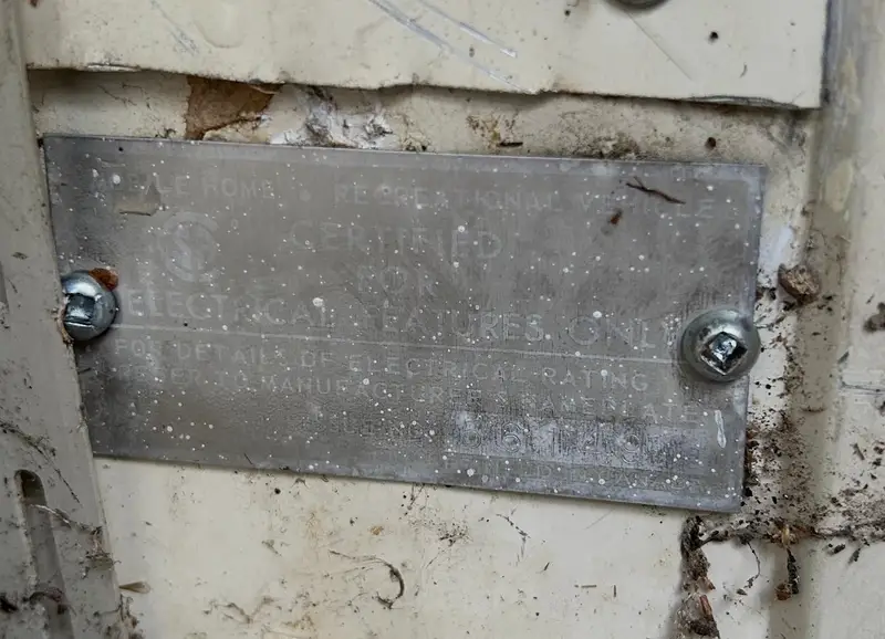 6 6571 KING GEORGE BOULEVARD - photo 4 of 5