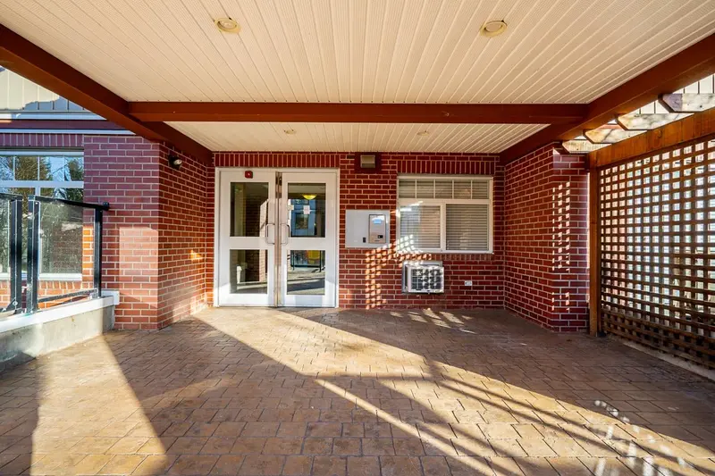 219 5516 198 STREET - photo 4 of 25