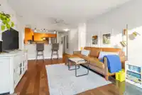 206 15188 22 AVENUE - thumbnail 1