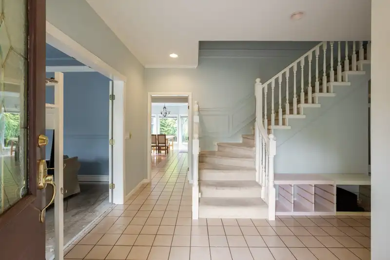 13028 19A AVENUE - photo 3 of 40