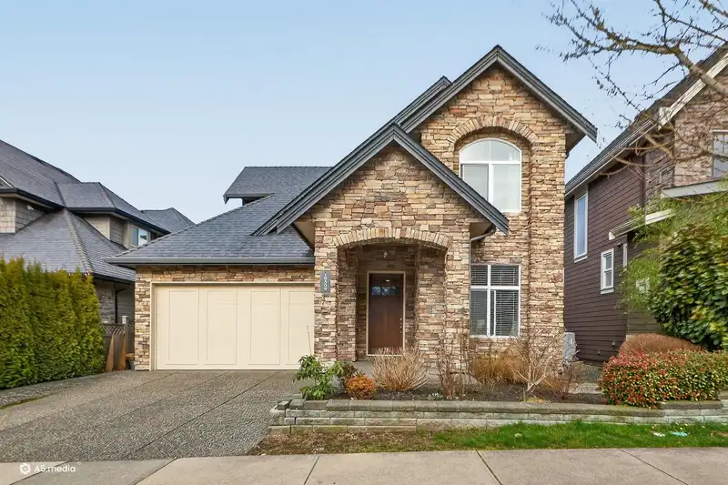 16309 25 AVENUE - photo 1 of 36