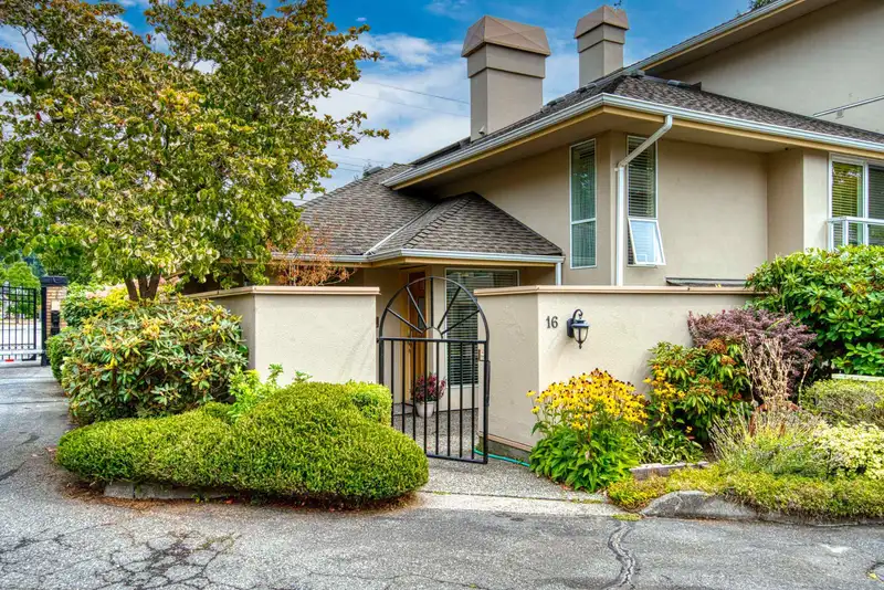 16 1759 130 STREET - photo 1 of 39