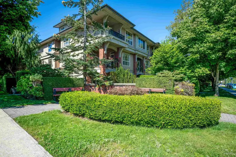 114 1787 154 STREET - photo 1 of 34