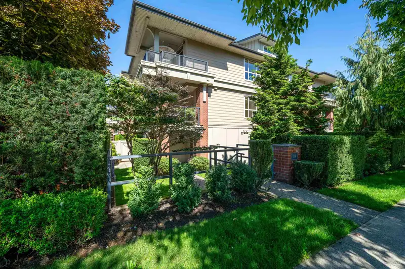 114 1787 154 STREET - photo 2 of 34