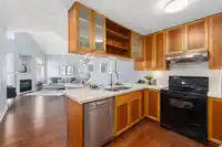 406 15392 16A AVENUE - thumbnail 2