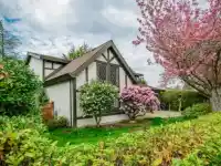 1901 E SOUTHMERE CRESCENT - thumbnail 1