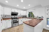 1901 E SOUTHMERE CRESCENT - thumbnail 10