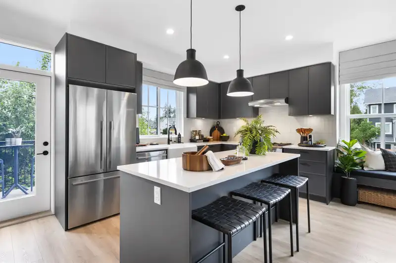 52 7918 204B STREET - photo 2 of 25