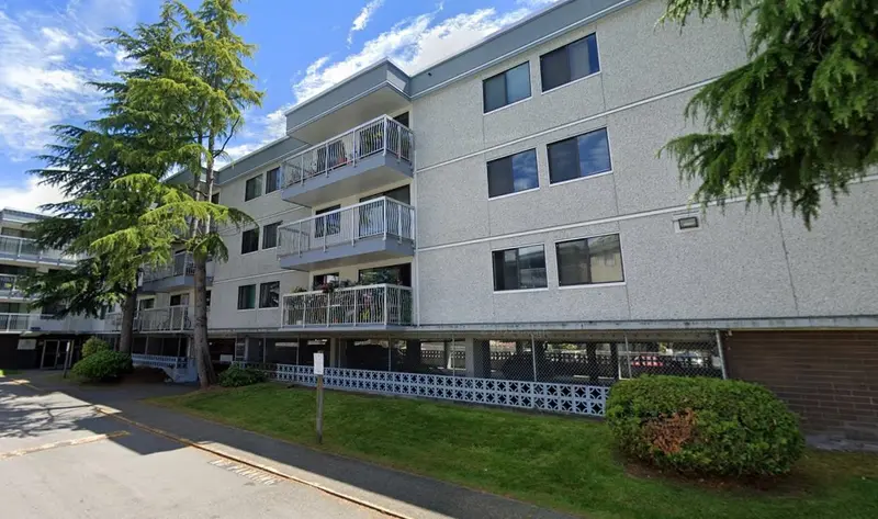 312 6420 BUSWELL STREET - photo 1 of 7