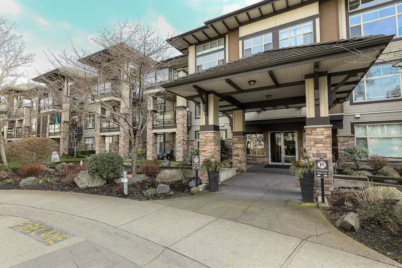 111 15185 36 AVENUE - photo 1 of 40