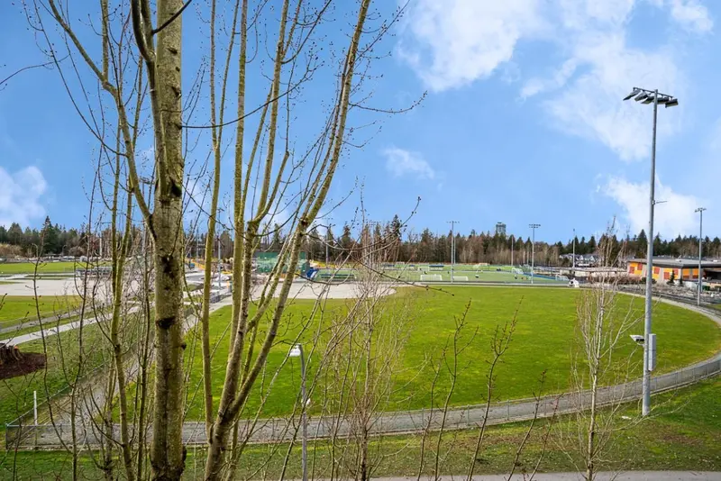 417 8328 207A STREET - photo 2 of 25