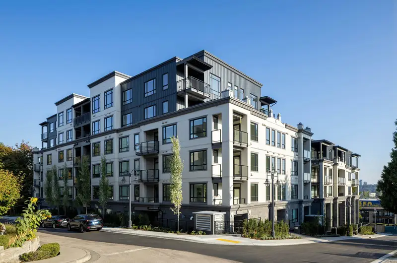 606 215 MCBAY LANE - photo 1 of 17