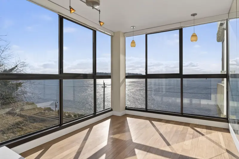 203 2090 ARGYLE AVENUE - photo 4 of 25