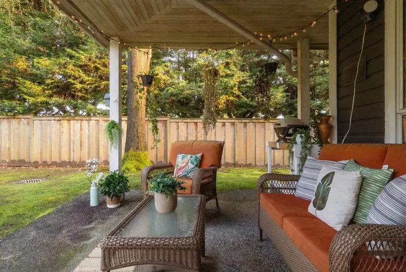 118 2960 E 29TH AVENUE - photo 3 of 25