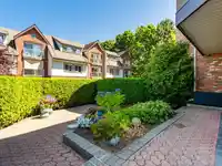 101 2239 152 STREET - thumbnail 2
