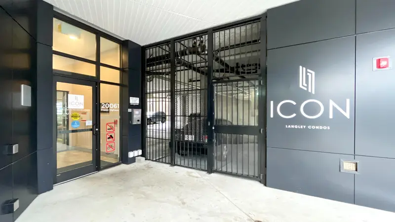 304 20061 FRASER HIGHWAY - photo 2 of 22