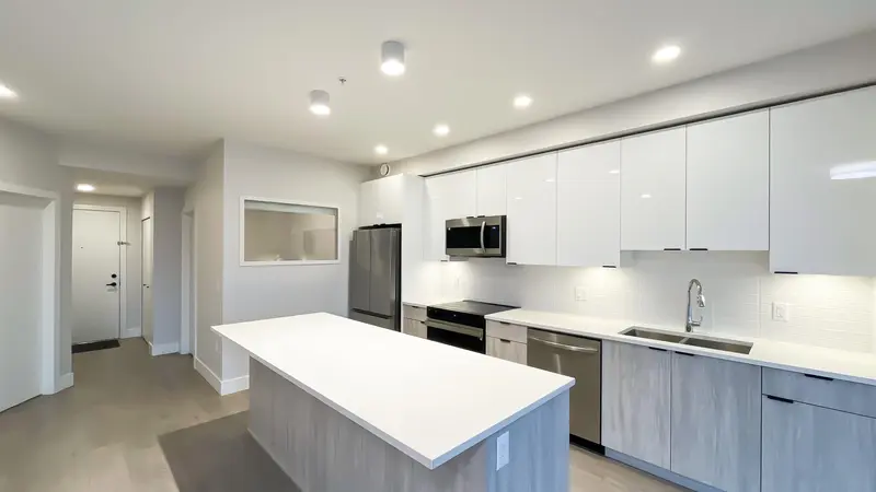 304 20061 FRASER HIGHWAY - photo 4 of 22