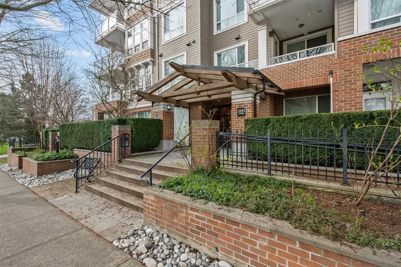 411 3551 FOSTER AVENUE - photo 1 of 21