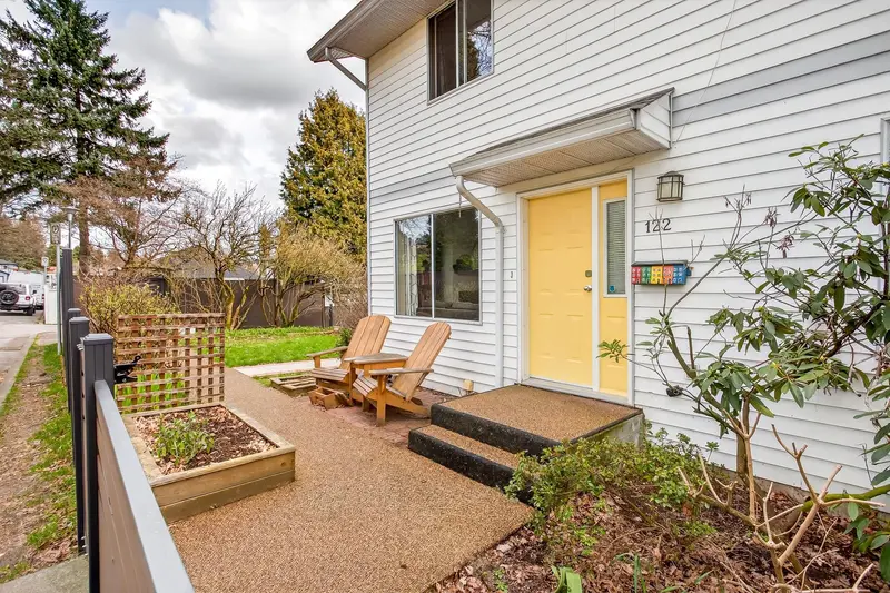 122 MINER STREET - photo 2 of 25