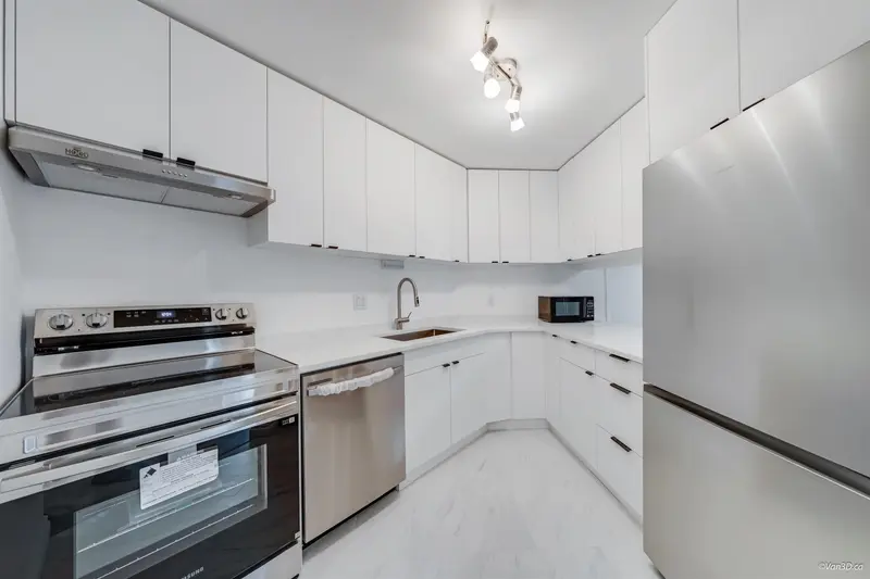 208 1190 PACIFIC STREET - photo 2 of 25