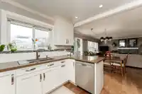 15966 PROSPECT CRESCENT - thumbnail 14