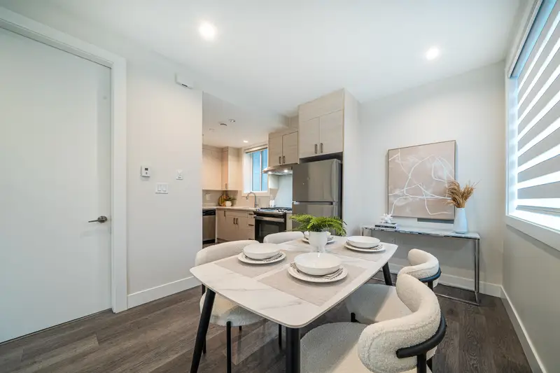 7261 E SHERBROOKE STREET - photo 4 of 17