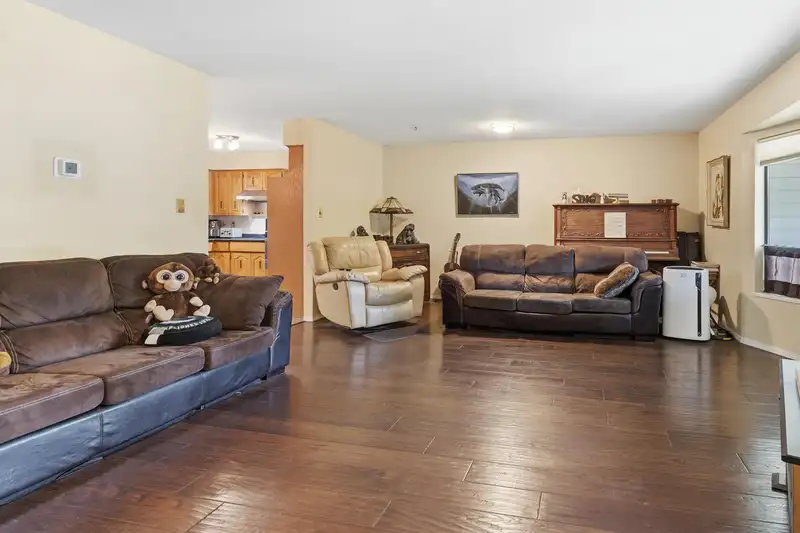 1827 142ND STREET - photo 3 of 22