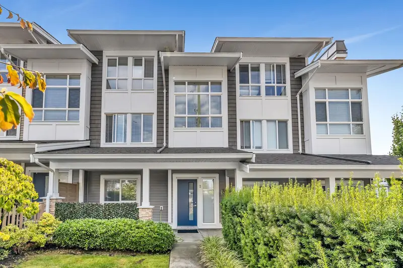 2 24108 104 AVENUE - photo 3 of 25