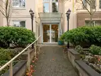 205 1929 154 STREET - thumbnail 15